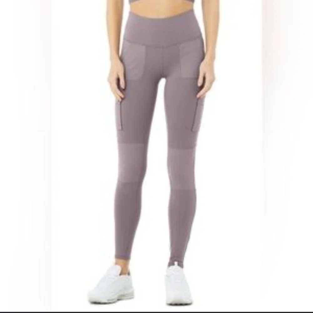 Alo leggings LIKE NEW medium‎